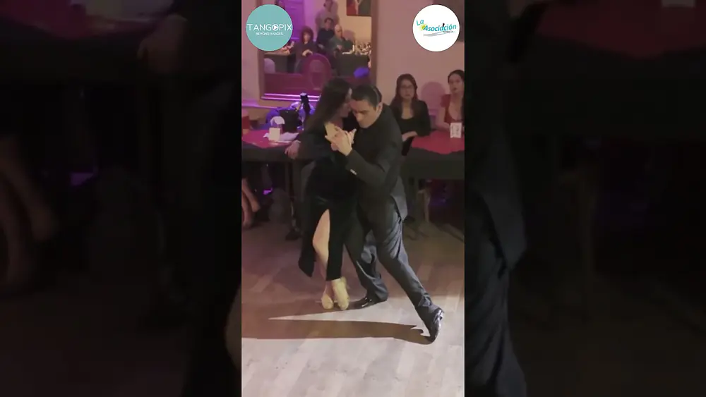 Video thumbnail for MILONGA DE LOS CAMPEONES - Diego Ortega & Aldana Silveyra dance Aníbal Troilo - Farol