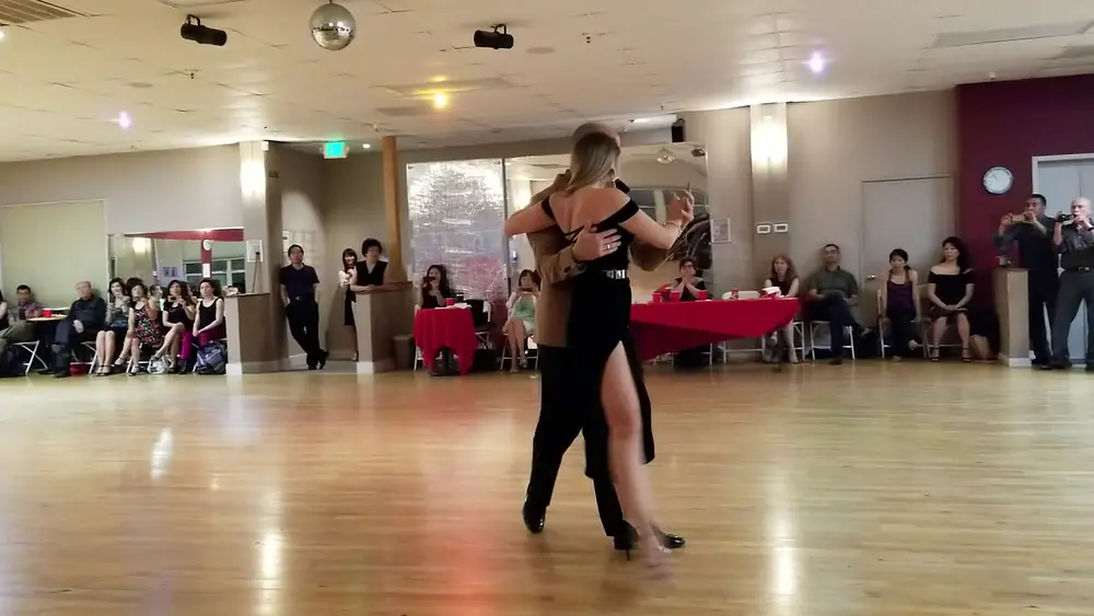 Video thumbnail for Lorena González & Gaston Camejo @ Dance Blvd on March 29, 2019 (2 of 3)