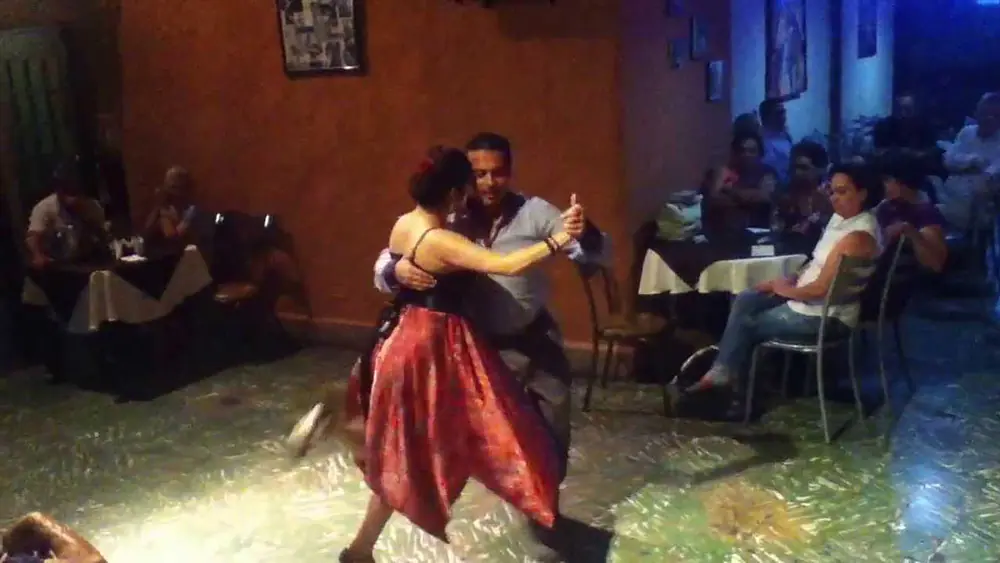 Video thumbnail for Alexander Sossa y Jessie Barahona Bailan en "La Milonga de Barquisimeto" 2/2