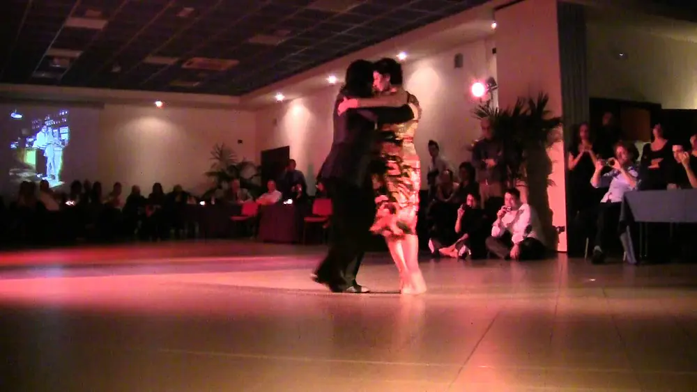 Video thumbnail for Moira Castellano y Gaston Torelli - Pisa 14/4/2012 - 3