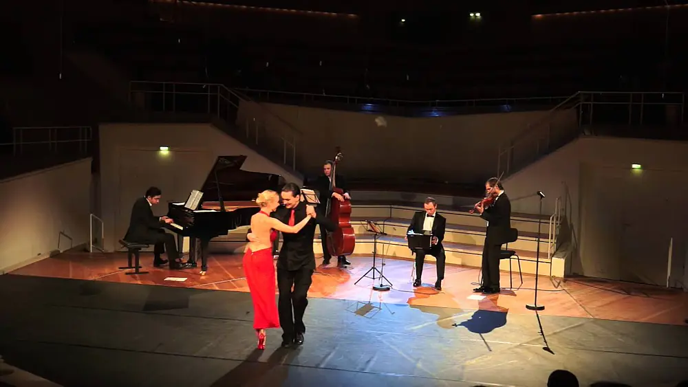 Video thumbnail for Solo tango orquesta, Sofia Seminskay & Dmitry Krupnov  "Mano Brava"
