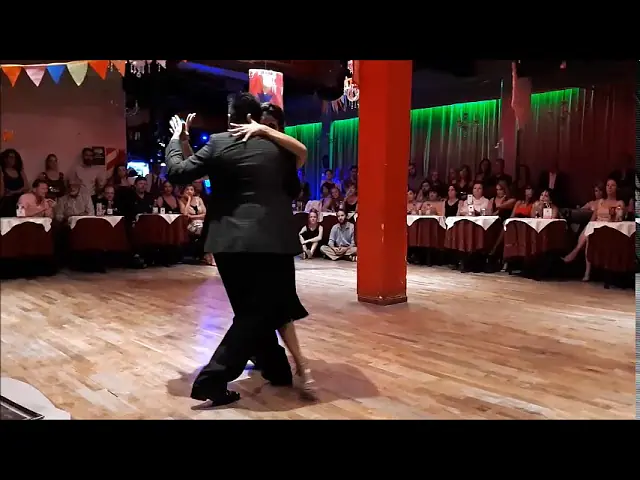 Video thumbnail for Milonga de los domingos 16/02/2020 - Majo Martirena / Carlitos Espinoza 3/4