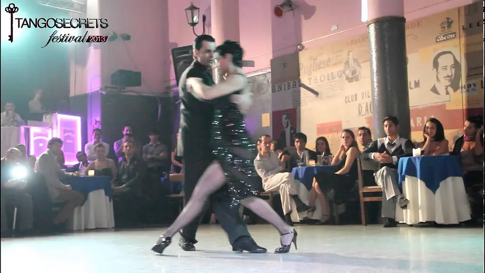 Video thumbnail for Julio Altez y Carolina Garcia en el Tango Secrets Festival 01/02