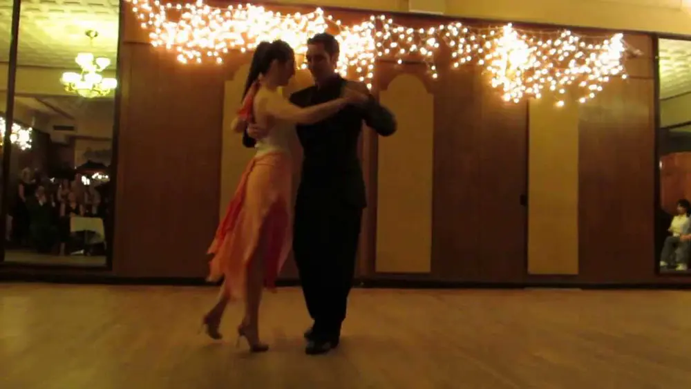 Video thumbnail for Leandro Capparelli & Sol Alzamora in New York City @ La Milonga Rosa
