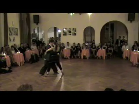Video thumbnail for Claudio Forte e Barbara Carpino - Exhibition in Genova at the Milonga Brava (2)