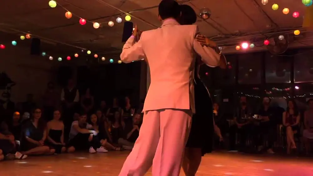 Video thumbnail for Bulent Karabagli & Lina Chan at Festivalito Turco Tango Show (2/4) Vals