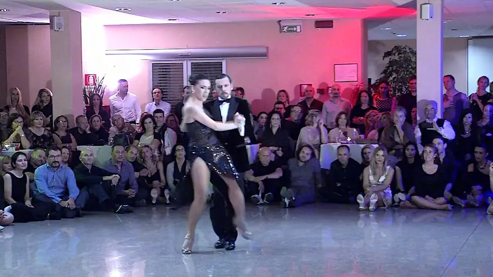 Video thumbnail for Neri Piliu  Yanina Quinones 6° Bari Tango Congress 3/3