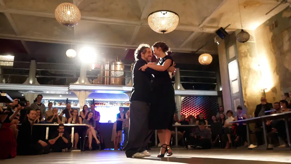 Video thumbnail for Gianpio Cappucci & Aneta Orlik - milonga w Hevre - Part 3/4