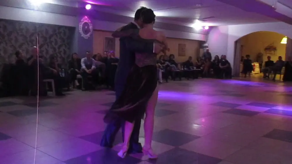 Video thumbnail for Tango Asi' al Cleocafe'...VITTORIA FRANCHINA ed EDWIN LEONARDO OLARTE..Tango  2