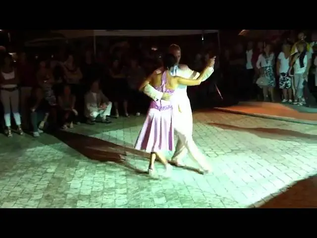 Video thumbnail for 2011 Berti Gianluca Federica Bolengo ballano "Fumando Espero" dal vivo coi Mamagrè