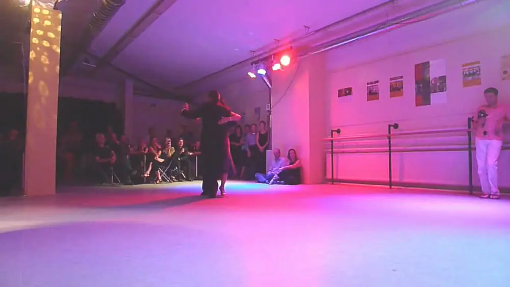 Video thumbnail for Frank Obregón y Jenny Gil