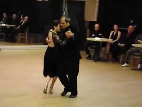 Video thumbnail for Daniela Pucci and Luis Bianchi at Milonga Nocturna 04.29.17 [3]