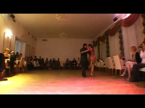 Video thumbnail for Sebastian Achaval y Roxana Suarez - Milonga Brava