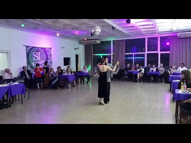 Video thumbnail for Agustin Rojas y Victoria Olivella - Decime que pasó - Di Sarli - Rufino