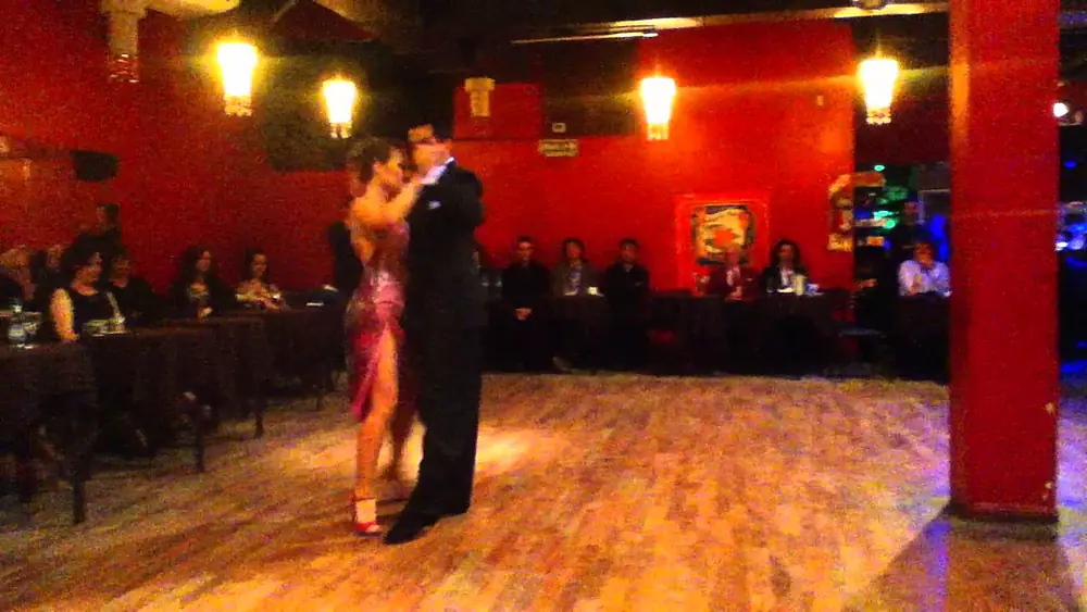 Video thumbnail for Bailaron Lorena Gonzales Cattaneo & Sebastian Acosta, en la milonga El Beso. Part.3 - 14/06/15