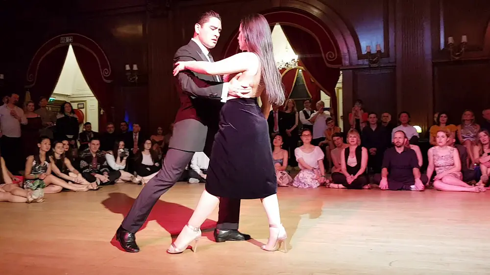 Video thumbnail for Aldana Silveyra & Diego Ortega @ UK Tango Festival and Championship 2019 3/4