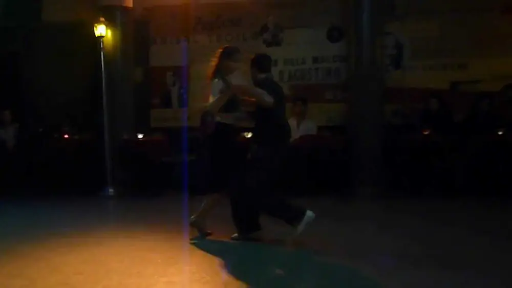 Video thumbnail for Natasha Lewinger y Pablo Rodríguez en Soho Tango Junio 2012 (2) (3) (4)
