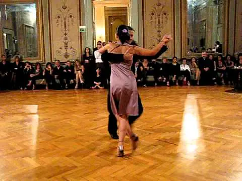 Video thumbnail for Tango Milonguero - Silvia Tonelli e Claudio Ruberti - Vals