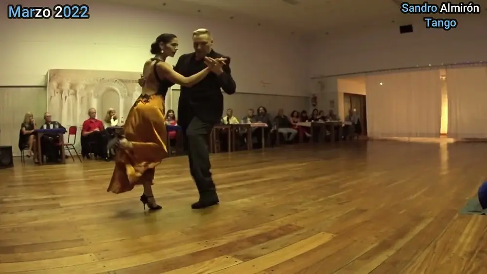 Video thumbnail for Agustina Vignau y Hugo Mastrolorenzo en la pista de La Friulana Tango 2022