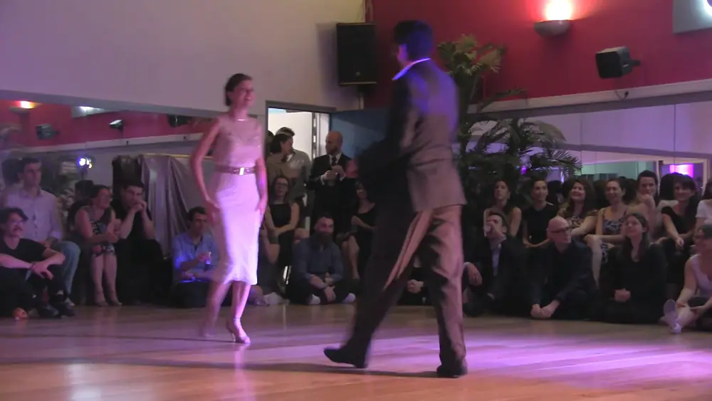 Video thumbnail for Natacha Lockwood et Andrés Molina dansent la milonga