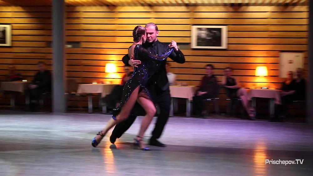 Video thumbnail for Stanislav Fursov & Ekaterina Simonova, 2-3, Moscow, Russia, Milonga "Me Gusta", 29.12.2015