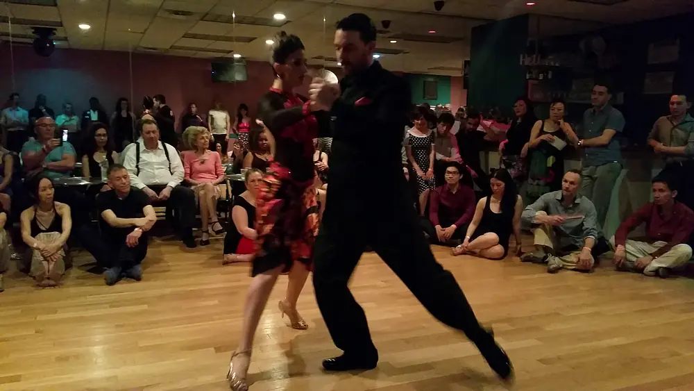 Video thumbnail for Argentine tango: Florencia Borgnia & Marcos Dario Pereira - Un infierno