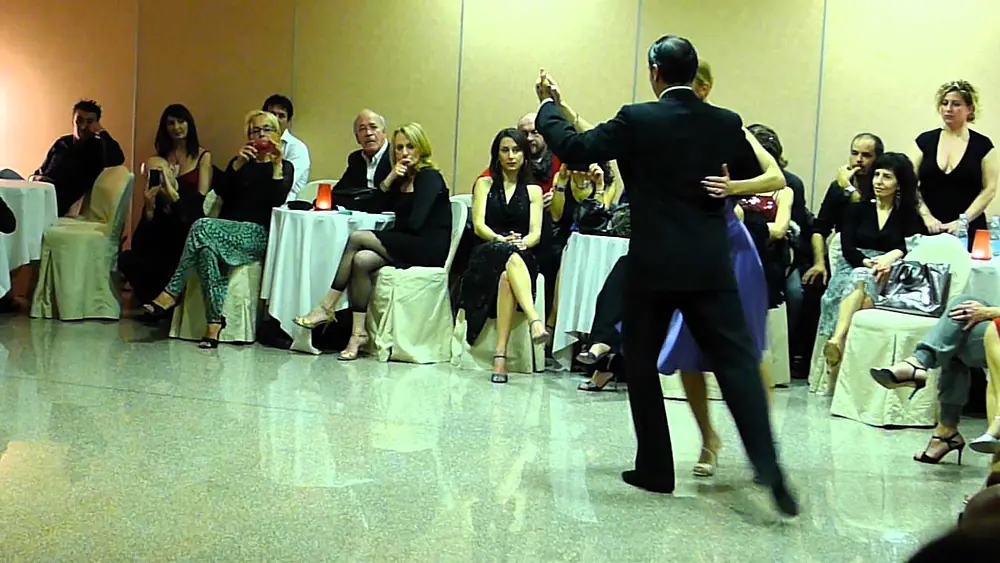 Video thumbnail for Matteo Panero y Patricia Hilliges - TangOn - Bari - 25.02.2012  3.3 - Org. Paola y Tommaso Battaglia