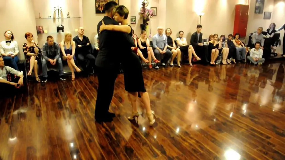 Video thumbnail for Javier Diaz & Angelina Zubko Tango show - part I