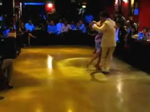 Video thumbnail for Roxana Suárez y Sebastián Achával (4/4)