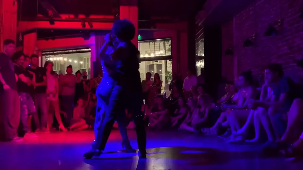 Video thumbnail for Gaby Mataloni & Vinicius Souza - Milonga del Picadero, Buenos Aires 3/3