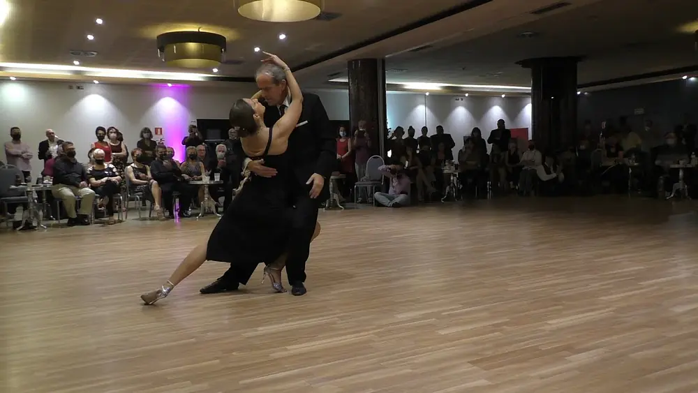 Video thumbnail for 2021 Fernando Jorge & Alexandra Baldaque en Oviedo Tango Festival (1/2)