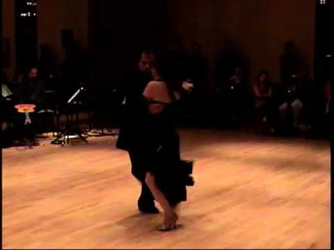 Video thumbnail for Luis Bianchi & Daniela Pucci "Tango Nuevo"