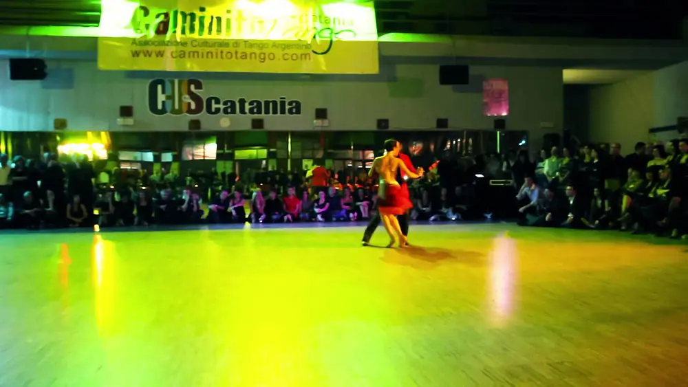 Video thumbnail for Joe Corbata y Lucila Cionci - Catania 13/12/2014 - Video 2/4