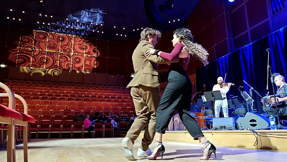 Video thumbnail for Dilara Ogretmen & Tymoteusz Ley, rehersal before the show in Philharmonics - Quarteto Re!Tango