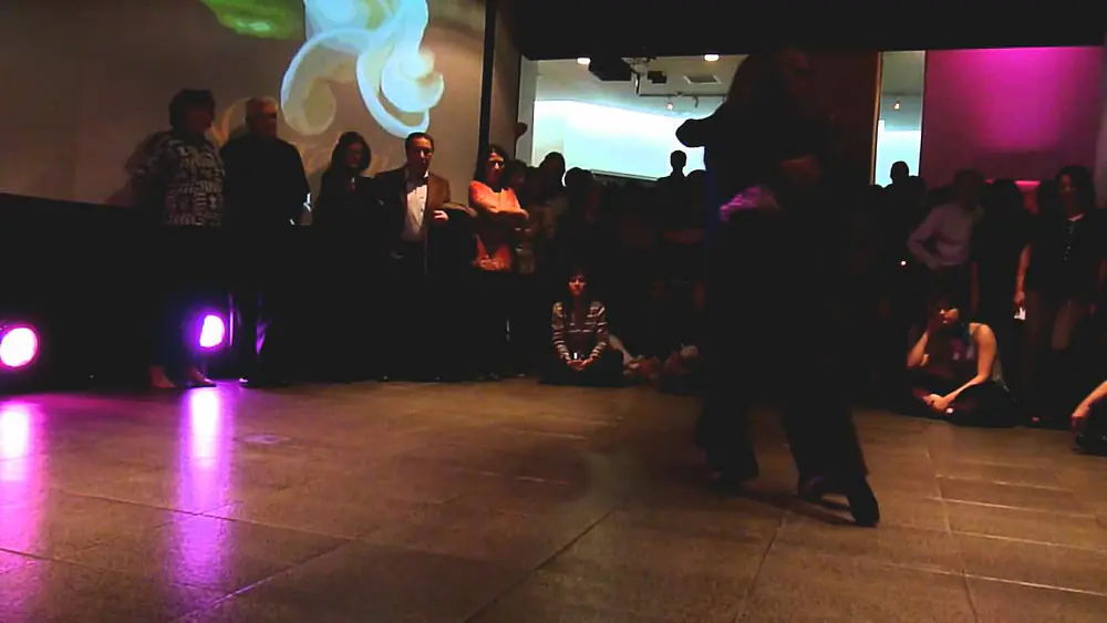 Video thumbnail for 2  Osvaldo Cartery presenta a Daniel Salazar y Flor Picot en La Milonga del Patio