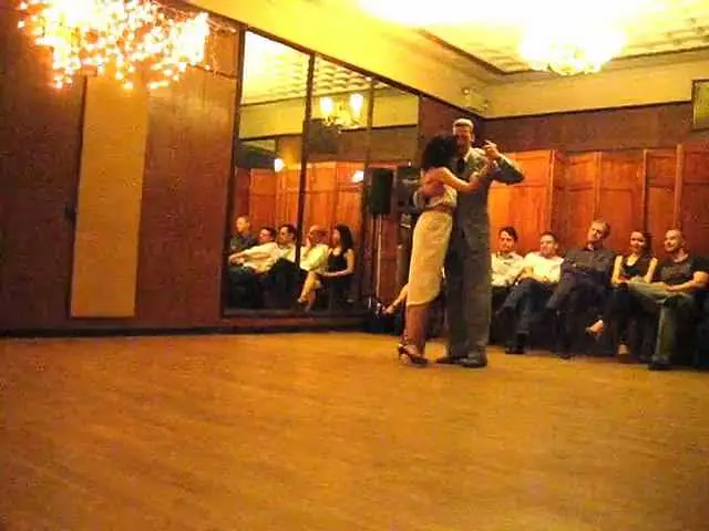 Video thumbnail for Julio Bassan & Yamila Vianna @ "La Milonga Rosa"