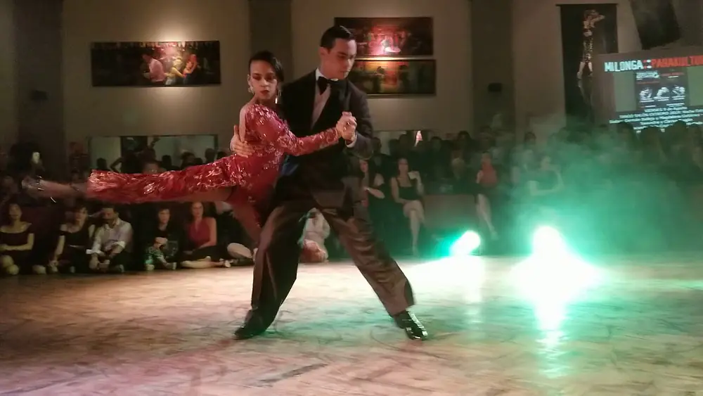 Video thumbnail for Paulina Mejía & Juan David Vargas performance - TangoSalon Extremo at Salon Canning on 8/9/19 (2of2)