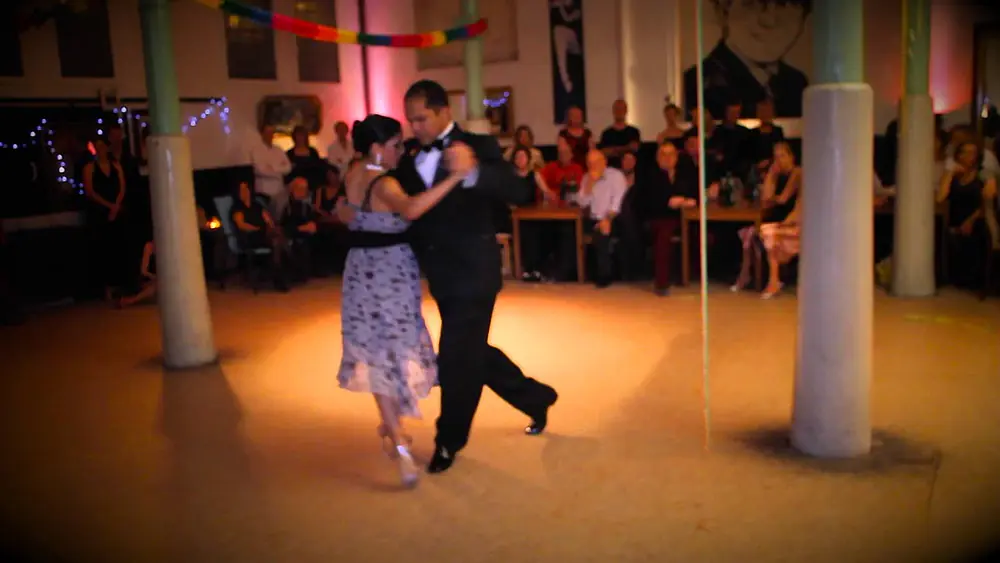 Video thumbnail for Frank Obregon y Jenny Gil bailan el tango Pasional en Wuppertal