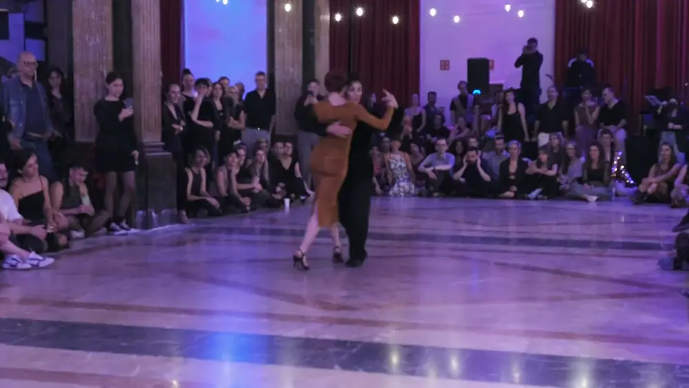 Video thumbnail for Ezgi Turmuş Binici & Derya Kılıç Barcelona Queer Tango 2024