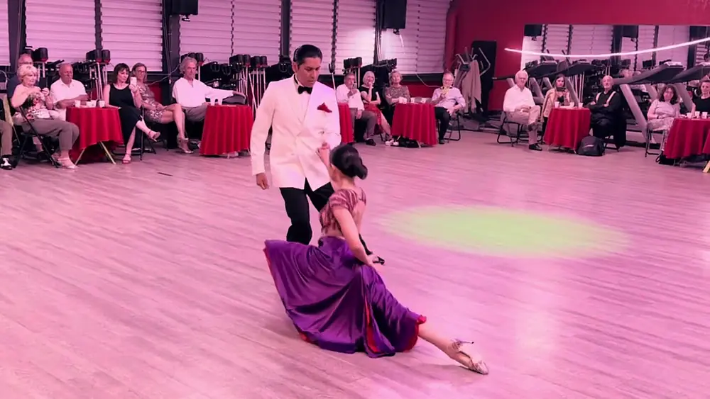Video thumbnail for Tango ❤️ Flor Labiano Hernán Rodríguez - Show Francia.