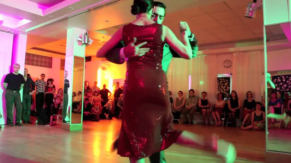 Video thumbnail for Milonga Esta Noche de Luna : Démo de Sandrine Navarro et Demián García