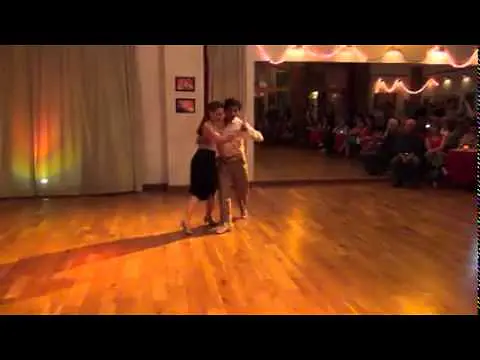 Video thumbnail for Esteban Cortez y Virginia Arzuaga. Me voy a baraja, Edgardo Donato. Hannover, april 2015.