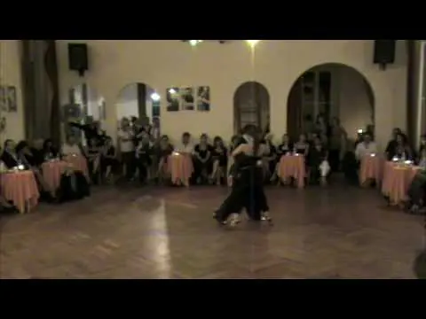 Video thumbnail for Claudio Forte e Barbara Carpino - Exhibition in Genova at the Milonga Brava (1)
