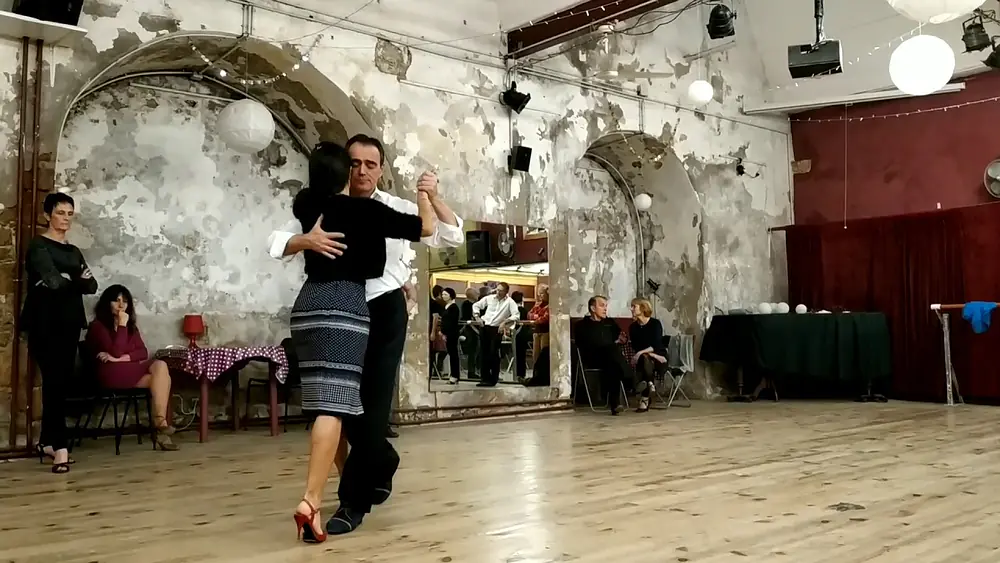 Video thumbnail for Résumé atelier Inter-Conf-Av mardi 18 déc 2018 Esteban Moreno & Moira Daloia à Tango de Soie