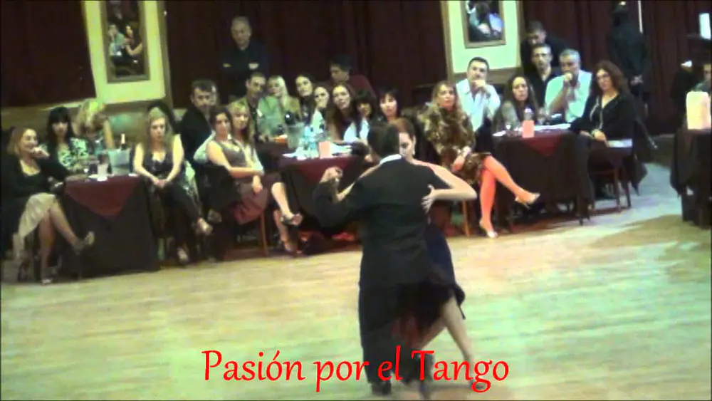 Video thumbnail for FERNANDA GROSSO y ALEJANDRO FERREYRA Bailando el Tango EL ADIOS en YIRA YIRA MILONGA