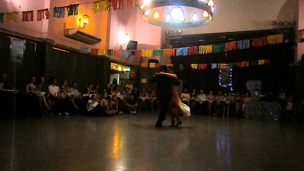 Video thumbnail for Betsabet Flores y Jonathan Spitel en El Motivo Tango, 27/01/14
