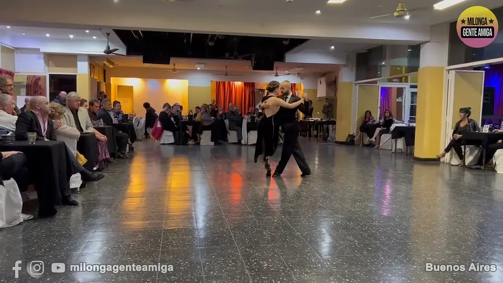 Video thumbnail for Leonardo Pankow y Valentina Massari - Milonga Gente Amiga - 11/JUN/2023 (1/3)