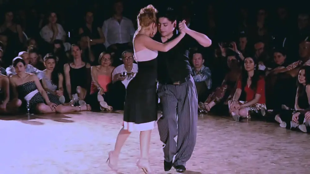 Video thumbnail for Noelia Hurtado y Carlitos Espinoza BTF 2013 part 3