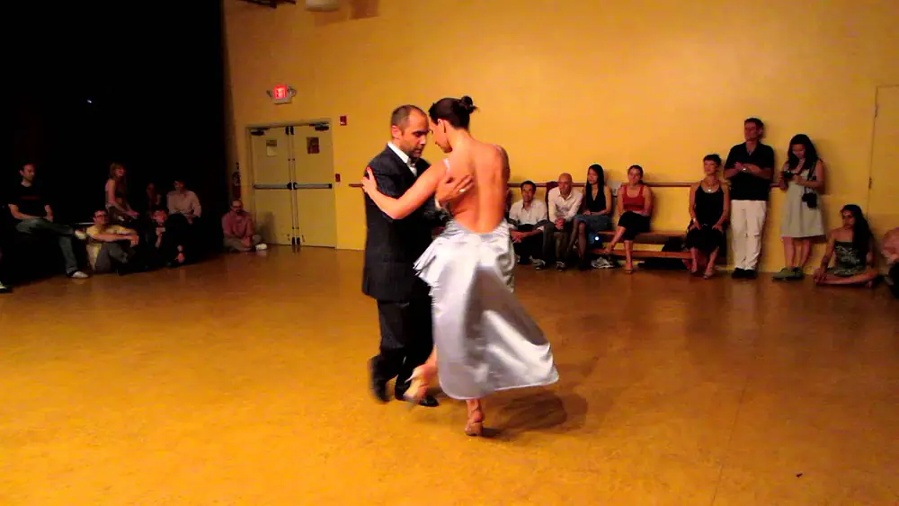 Video thumbnail for Oliver Kolker and Silvina Valz, El Abrazo, 10-19-2012, 3/3