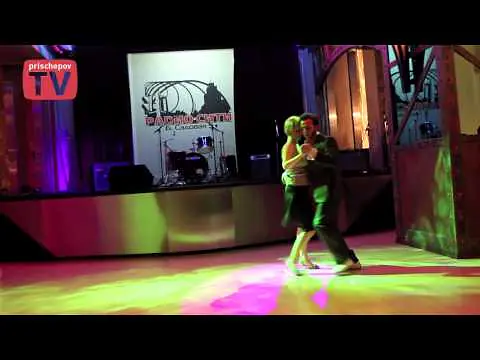 Video thumbnail for Giggio Giovanni & Anna Zyuzina, Moscow, Milonga "Pekin", 17.01.2009(3)